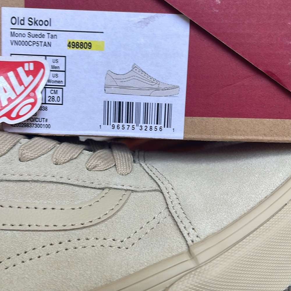Vans • WMNS Old Skool Mono Suede Tan
VN000CPSTAN
Sneakers - Picture 2 of 16